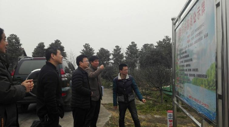 ��ί��ί���м�ί��ǡ��м�ί�������������r�������